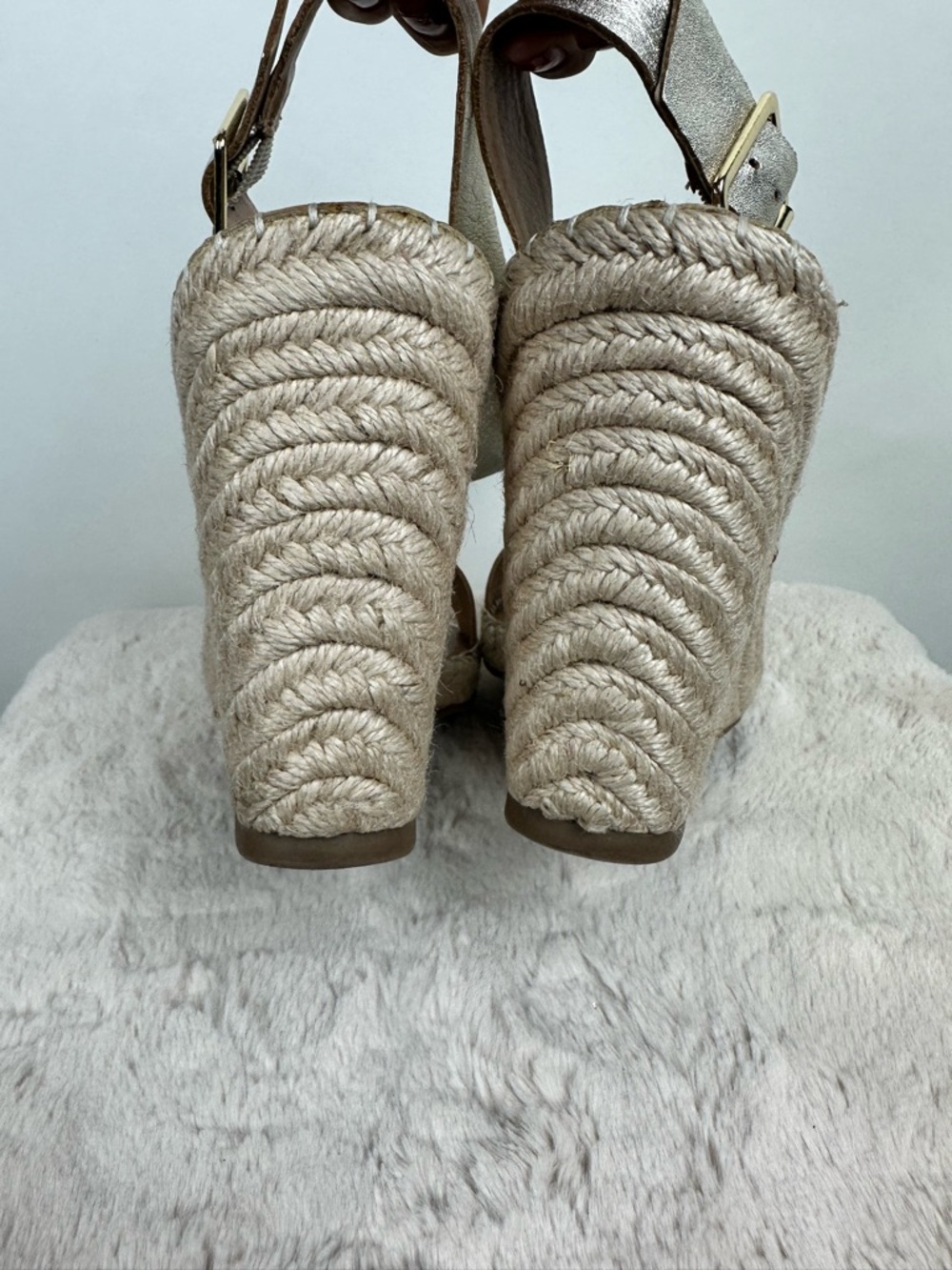 Steve Madden Gold Espadrille Wedge Sandals Leather Platform Ankle Strap Size 10 - Picture 7 of 13